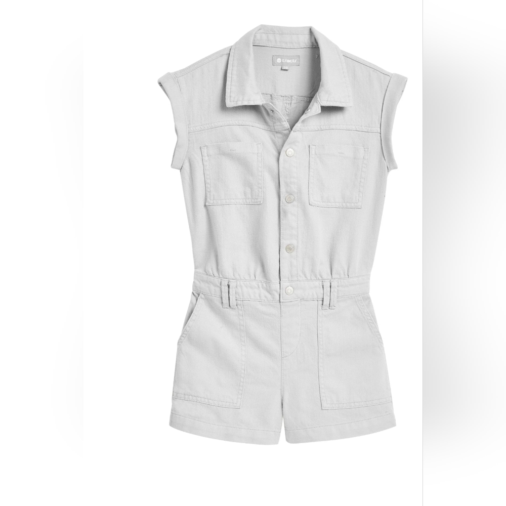 NWT Tractr Cargo short sleeve romper with patch pockets